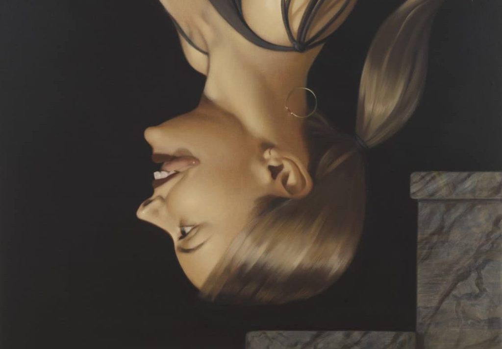 Anna Weyant debuta en el Thyssen con su enigmática y feminista&nbsp;iconografía